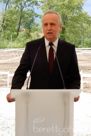 Börtönkórház alapkőletétele 21